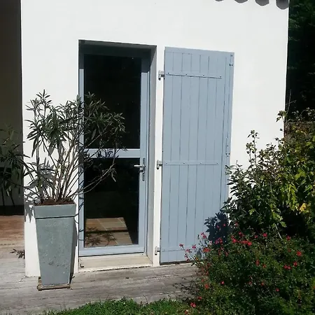 Votre Maison De Vacances Sur L'ile D'yeu *